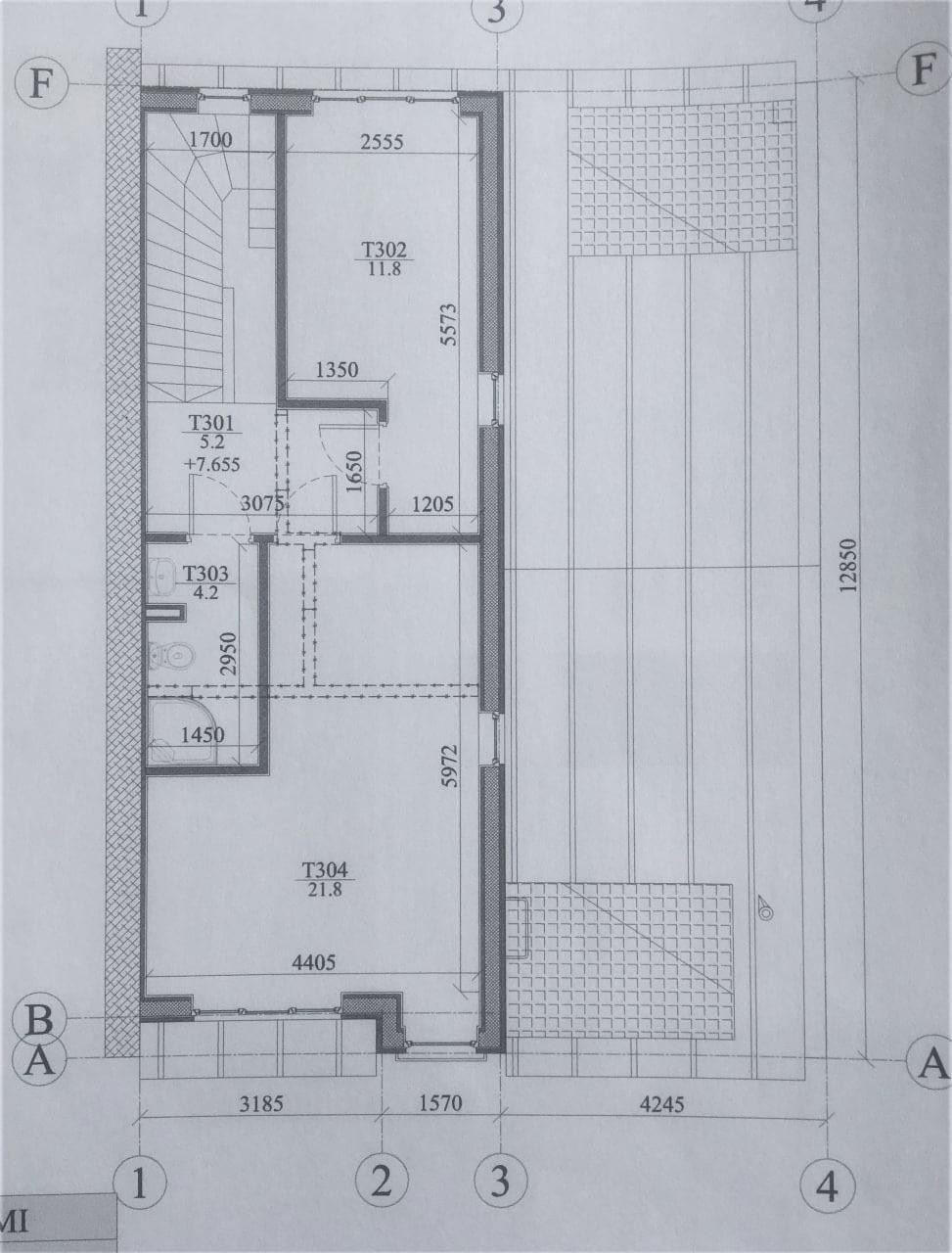 Detailed plan with room area indications.