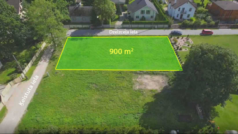 The area of the plot is 900 square metres