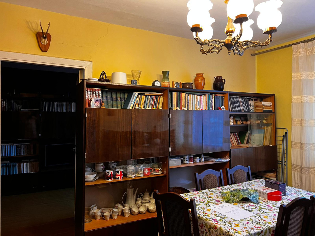 Apartment dining corner with a table.