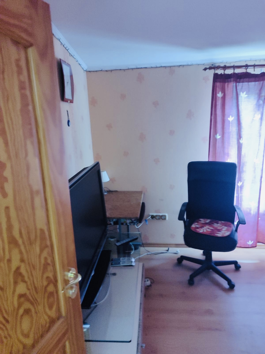 Kabinets ar darba galdu un krēslu.