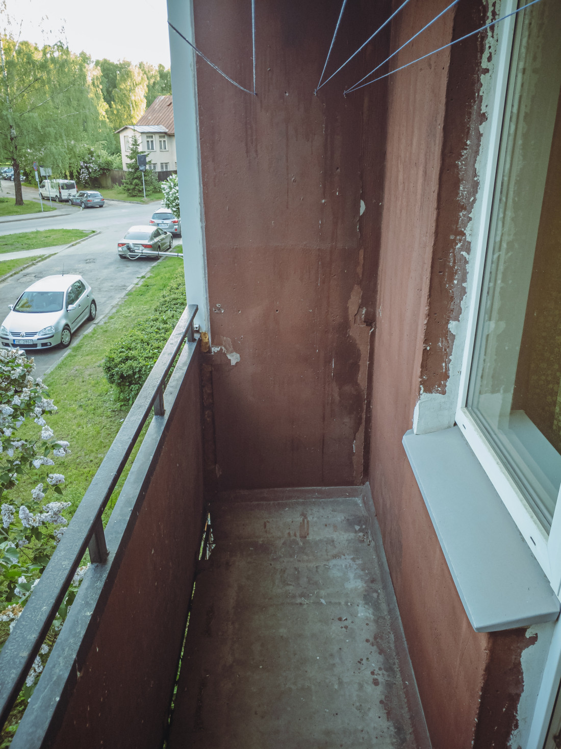 Balcony overlooking the courtyard.