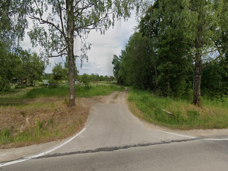  Starting point of private driveway.