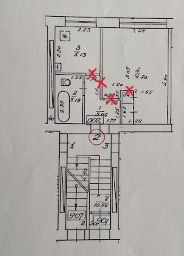 Apartment layout with highlighted nodes.