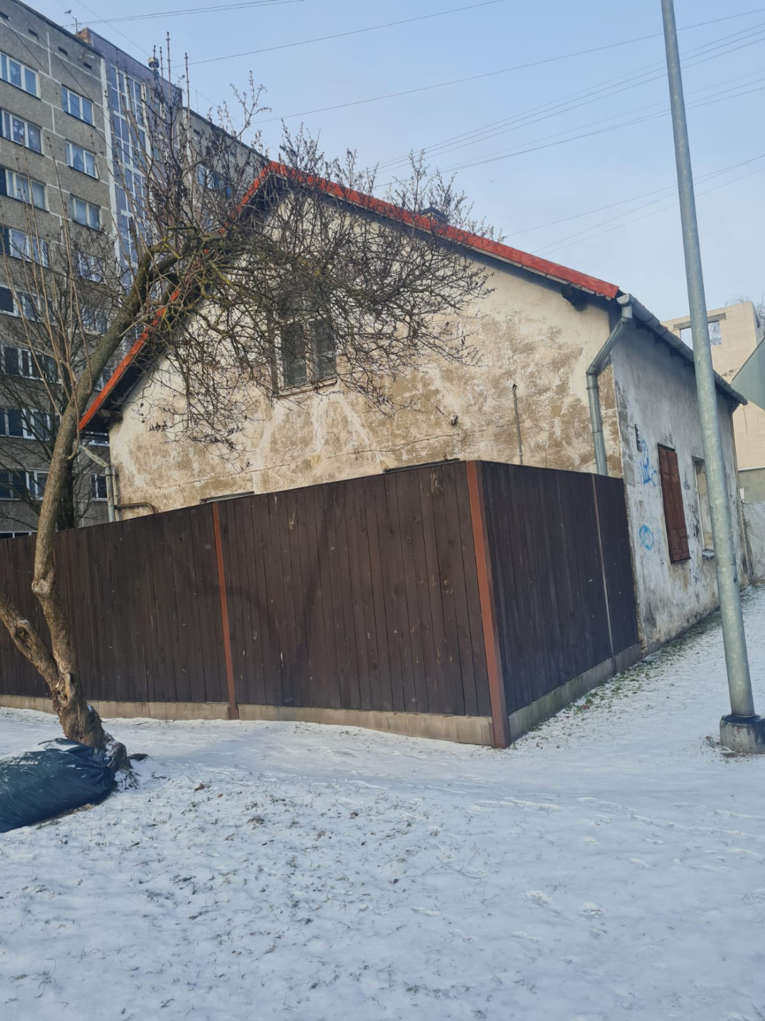 Old house with red roof.