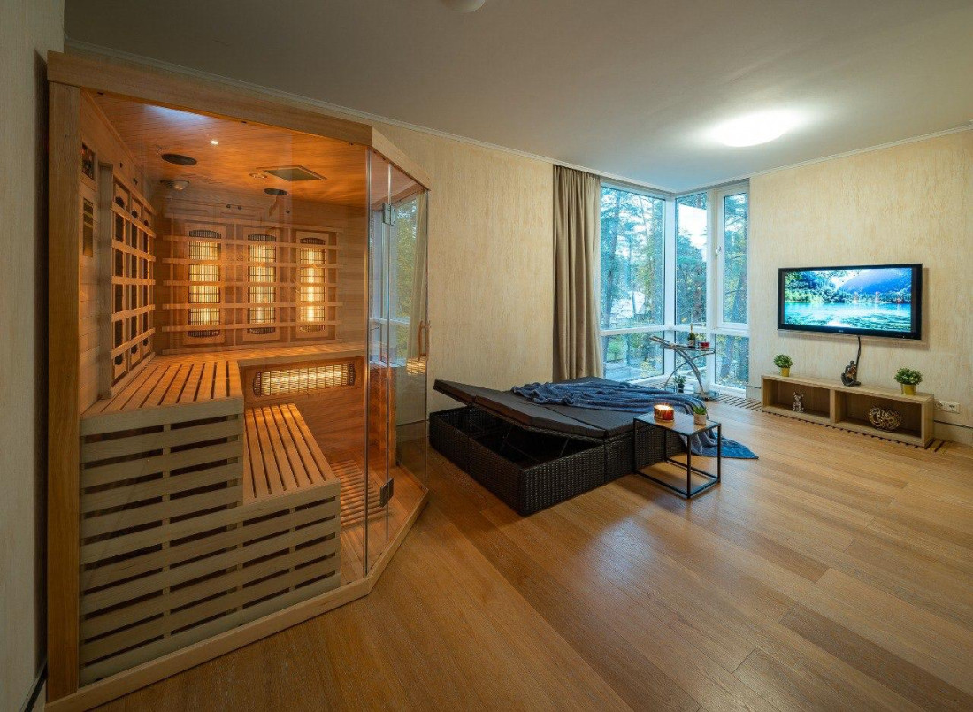 Sauna and relaxation area with panoramic view